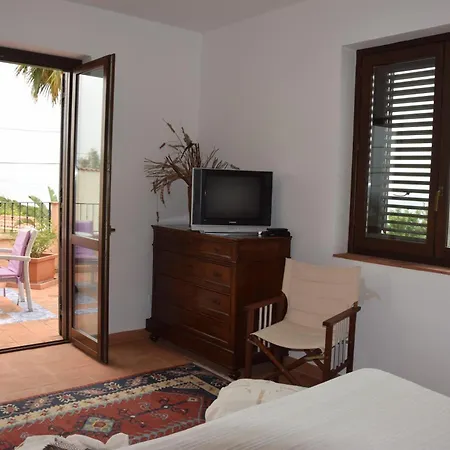 Villa Marinella Hébergement de vacances *